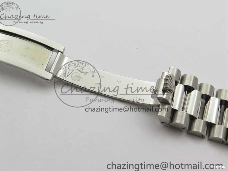 on SS SS Dial Day-Date Dial Green 904 New Markers Bracelet A2836 228239 Version BP 40mm President Stick 0313